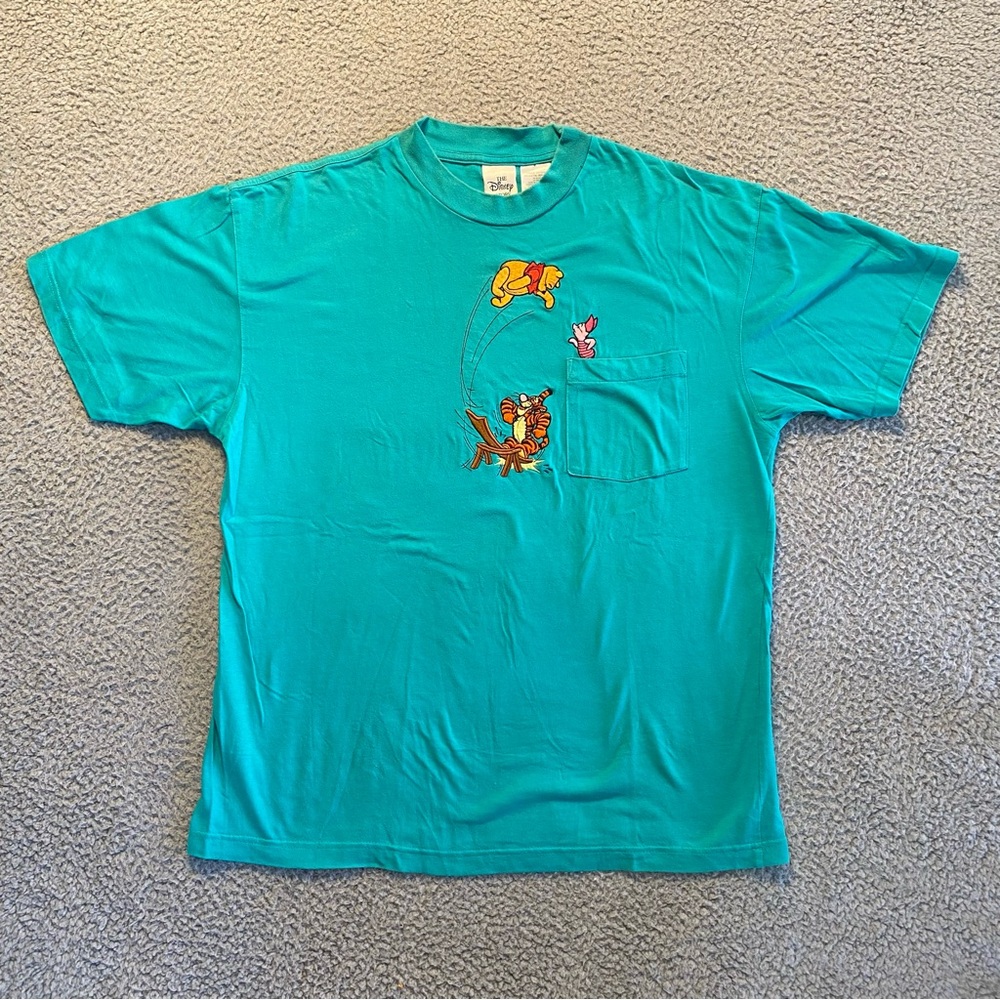 VTG Disney Store Embroidered Pooh,Piglet,Tigger Pocket T-Shirt Teal Adult Large